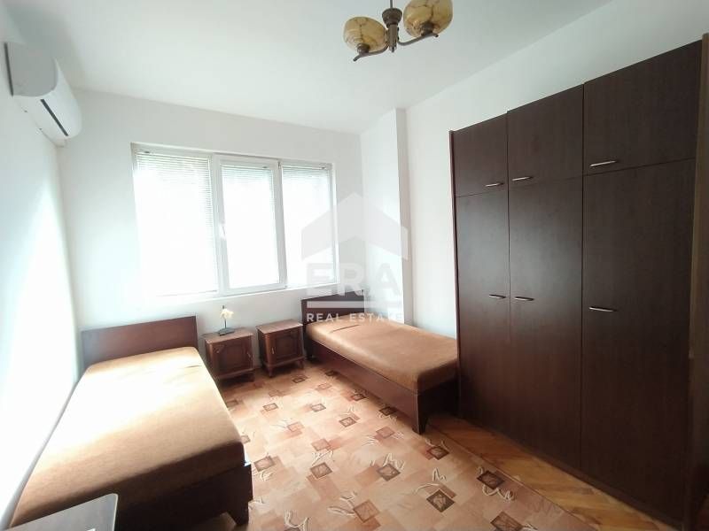Продава се Двустаен апартамент в Варна, Център - 60 кв.м за 3195 €/кв.м - Снимка #5