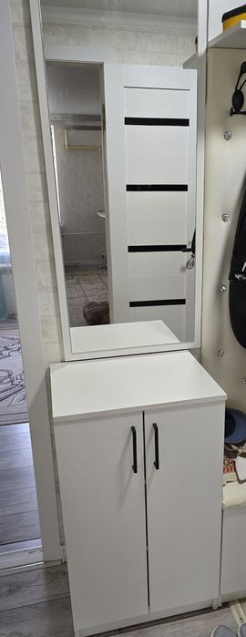Продам комод с зеркалом. 45 000т.