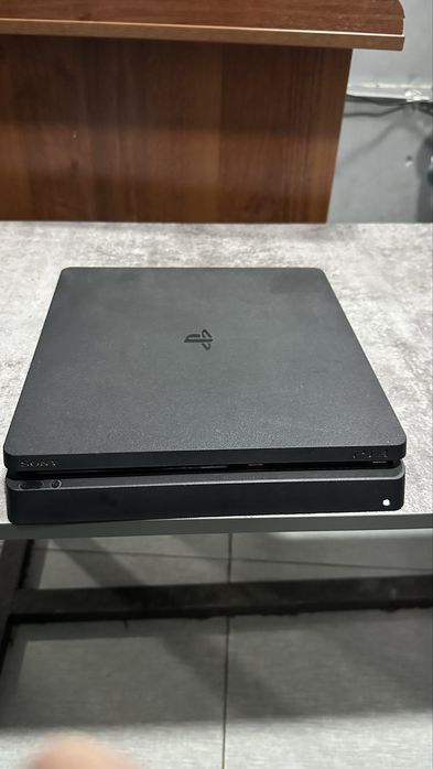 Playstation 3 playstation 4