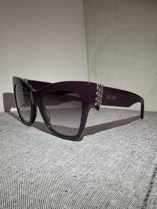 Оригинални Слънчеви очила Moschino цвят Violet