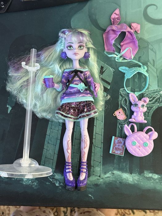 Продаю кукол Monster High