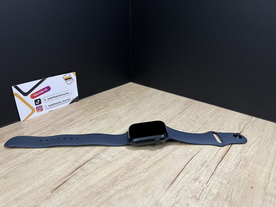 Apple Watch SE3 44mm Midnight Black Midnight Sport Band Second-Hand 2