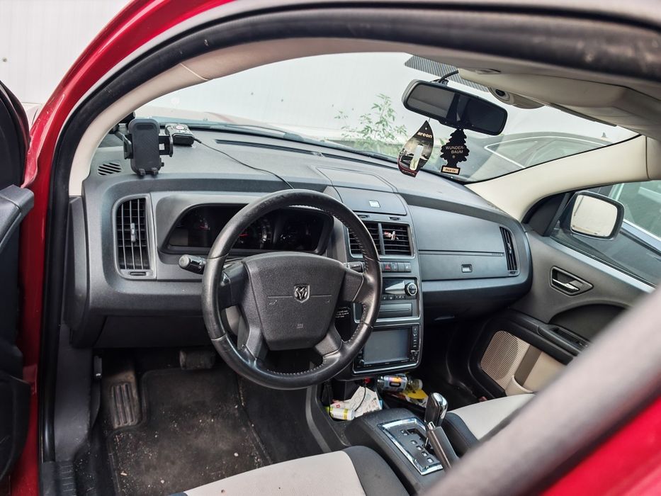 Vând Dodge journey