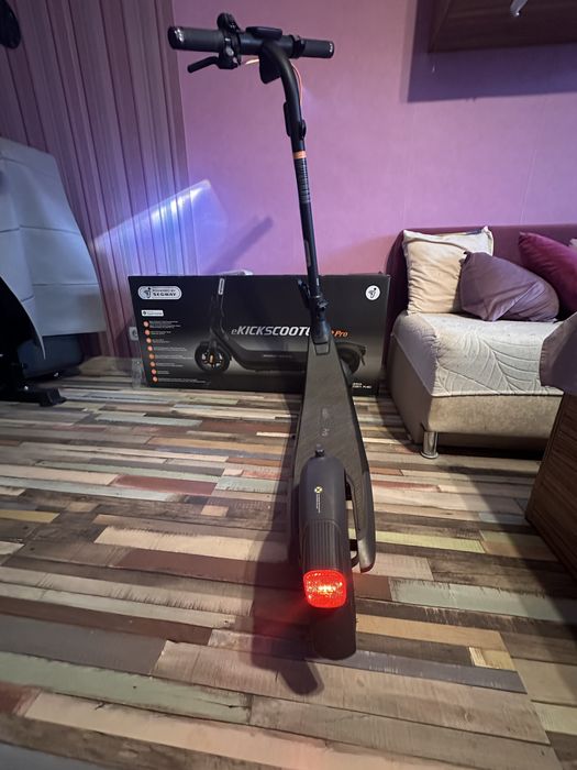 Електрическа Тротинетка Segway  eKickscooter E2 Pro в Гаранция