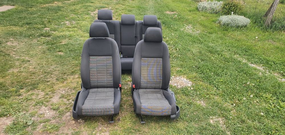 Interior set scaune fata cu incalzire si bancheta spate golf 5 plus golf 6 plus