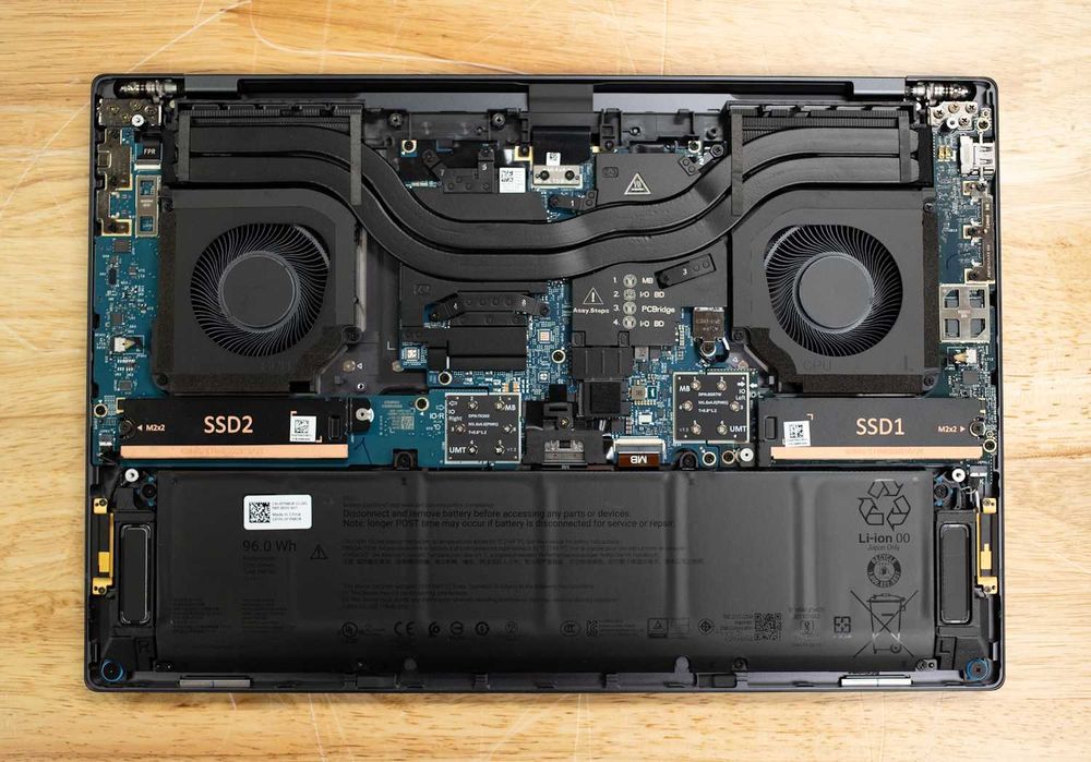 Laptop Dell Pro Max 16 Premium Core 9 285H 32GB Ram Nvidia RTX Pro 2000 8GB 1TB SSD  2Ani Firma AlienStore