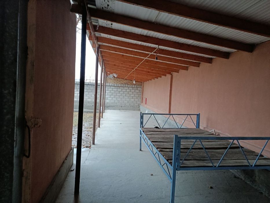 Sirdaryo shaharda yangi uy sotiladi