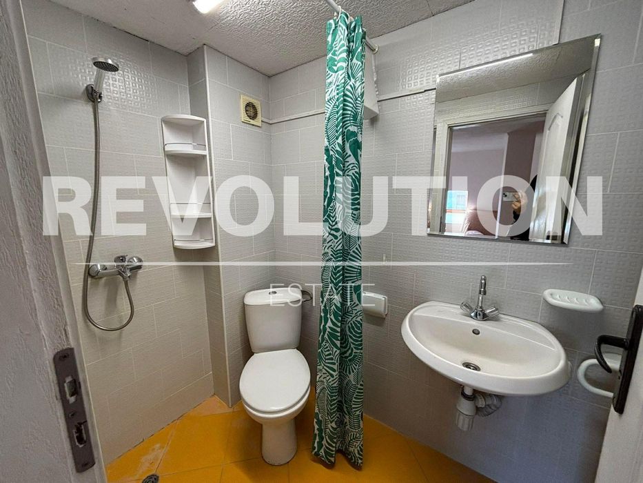 Двустаен апартамент  в гр.Варна, ЖП гара!