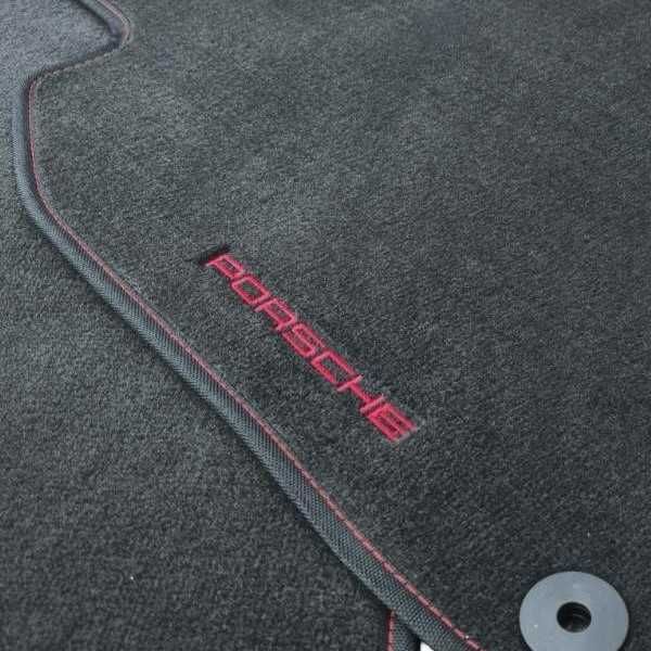 Стелки за Porsche 911 модел 992 от 2019