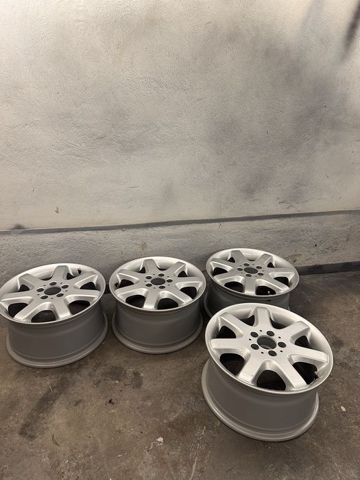 Vând -schimb jante ML