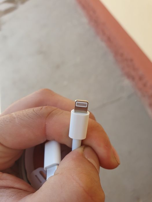 Iphone zaryadka orginal