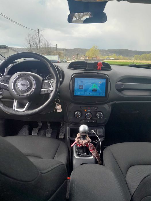 JEEP Renegade 2018 — imagine 2