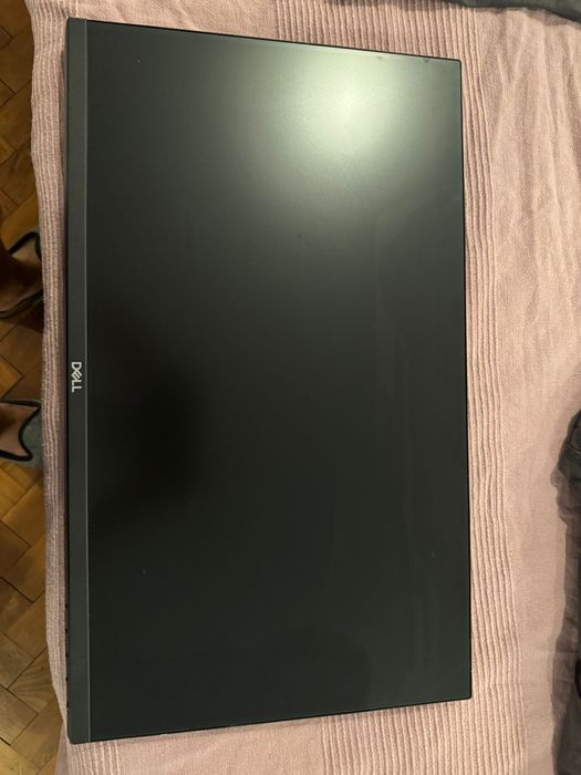 Monitor DELL P2419HC cu display spart