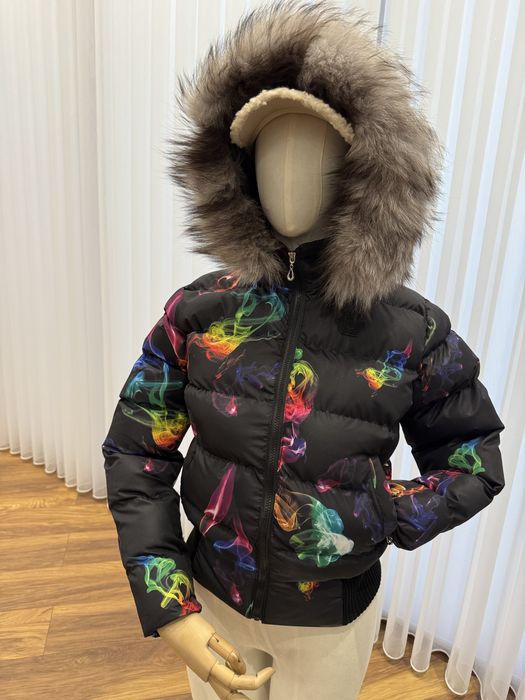 Дамско яке с естествен пух на качулката