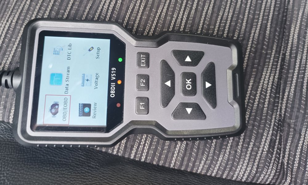 Продавам OBD2 инструмент за автомобили