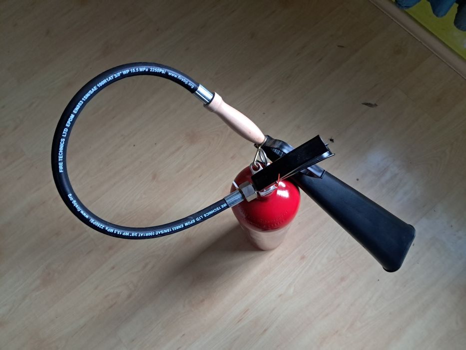 Пожарогасител CO2 - 5 кг Торнадо