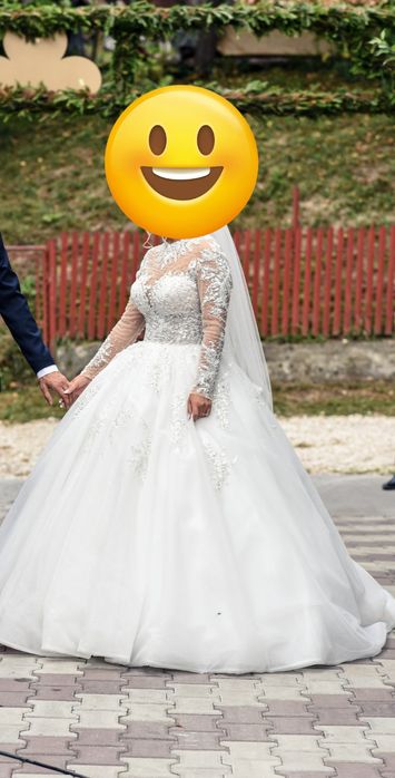 Vând rochie mireasa