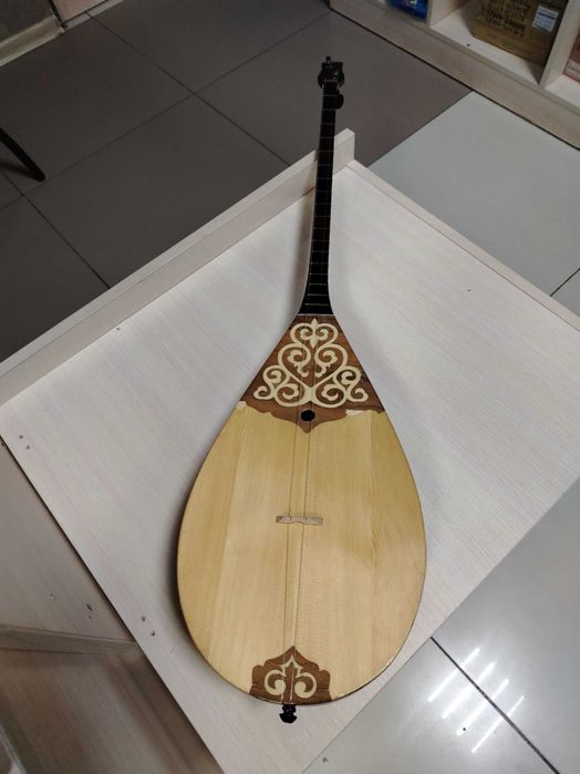 Продам домбыра детская
