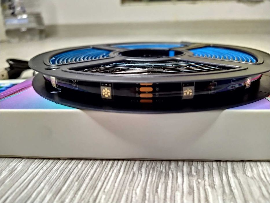 Banda LED RGB pentru TV, USB 5V, lungime 5 metri, telecomanda inclusa