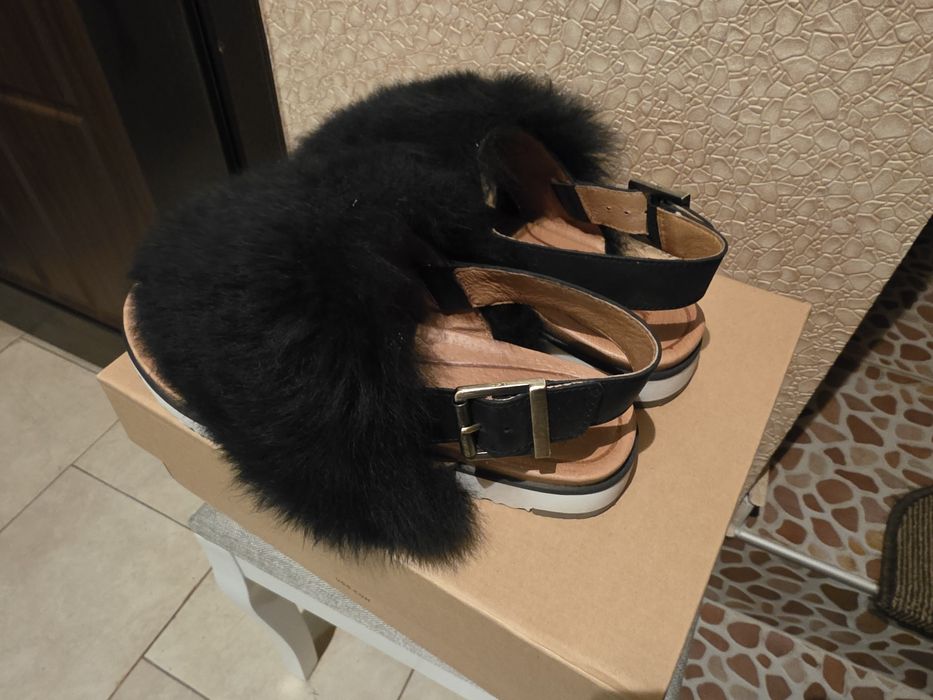 UGG дамски сандали