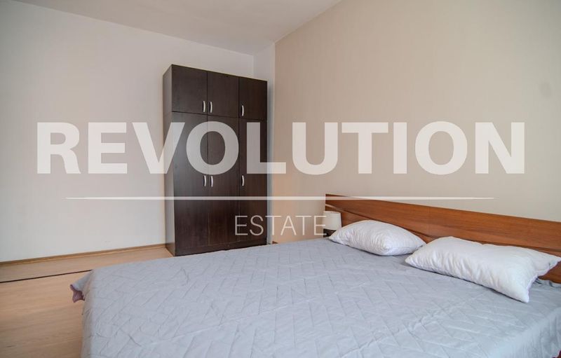 Тристаен апартамент в района на Кършияка