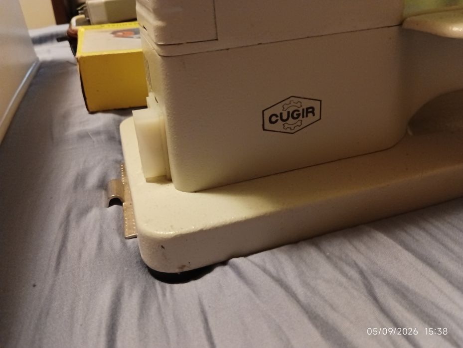 Mașini de cusut clasice CUGIR set complet