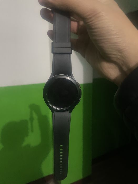 Смарт часы: Samsung Galaxy Watch 4