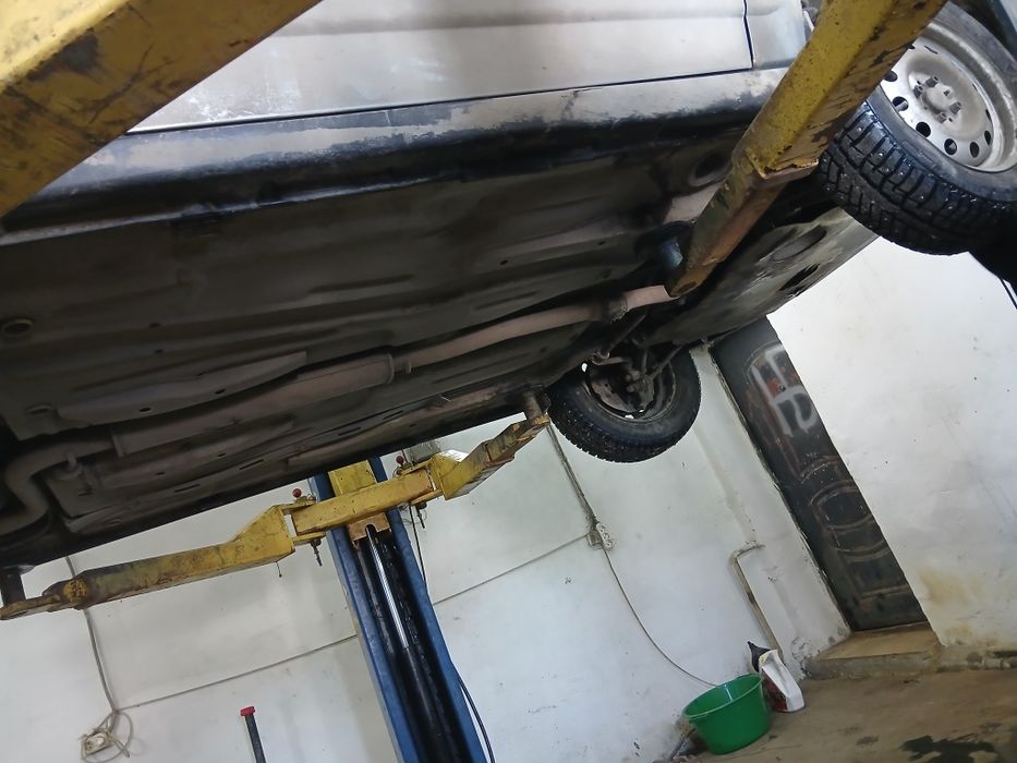 Продам приору универсал 2012 года