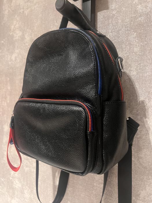 Продам новый кожаный рюкзак