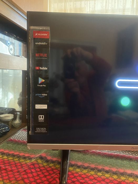 Televizor smart diagonala 83cm