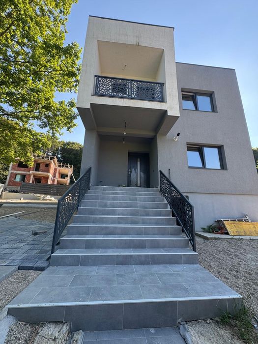 Casa de vanzare STEFANESTI ARGES