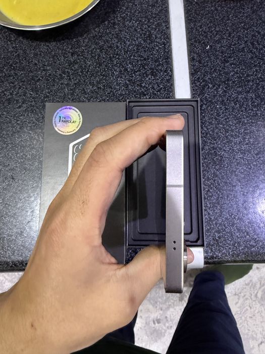 samsung s25 ultra 12.512g holati ideal karopka dak kamplekt oqip tel