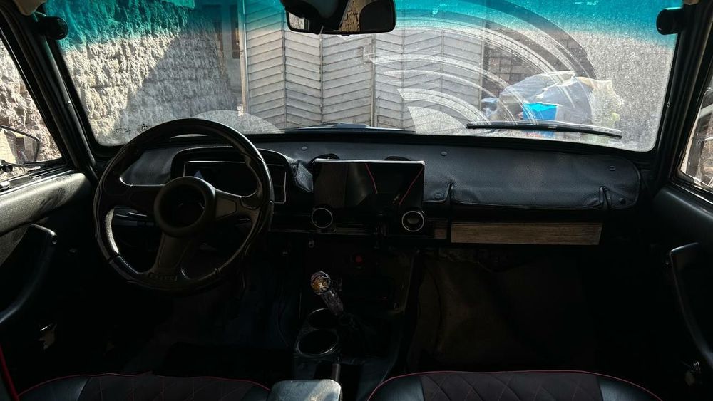 Juguli 1984yil Navarotli moshina sotiladi