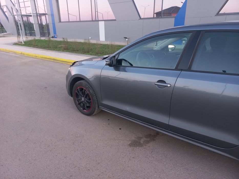 Продам автомобиль.