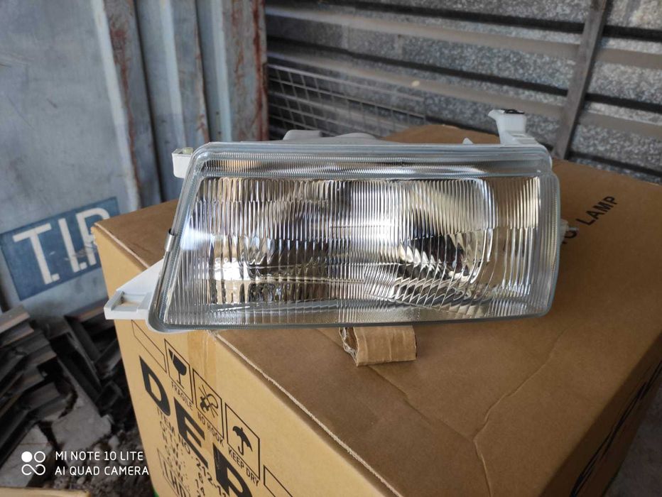 Фары на Тойота Карина 2 / Toyota Carina 2