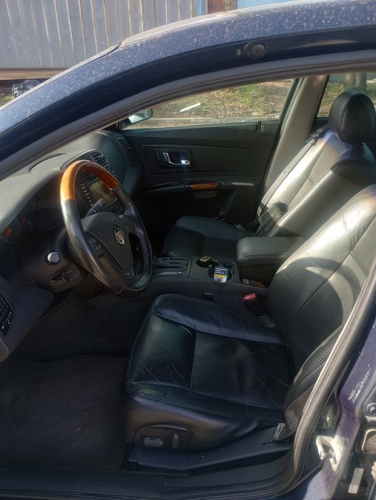 Продавам Кадилак 2005 г.