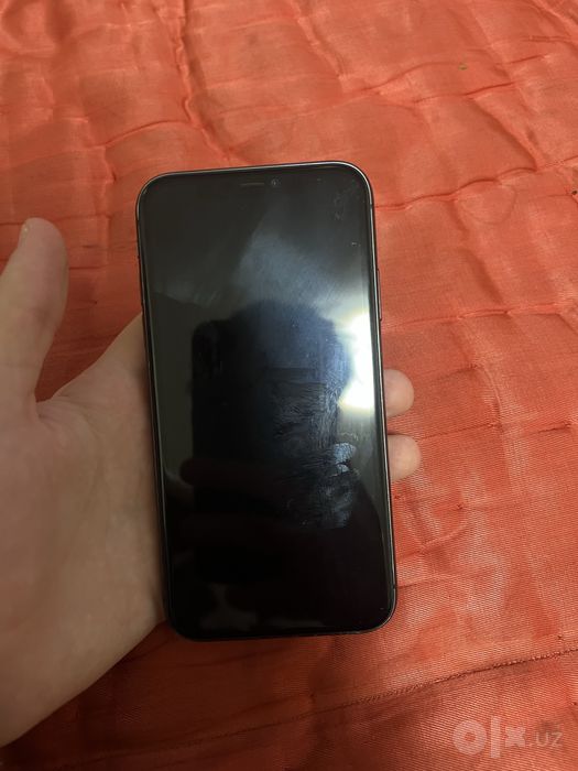 Iphone 11 в хорошем состоянии