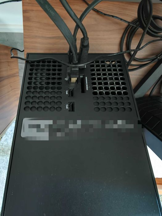 Xbox Series X 1TB + 2 controllere + stație PowerA + 2 jocuri