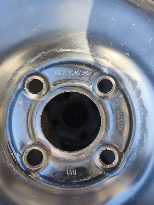 Шины с дисками комплект