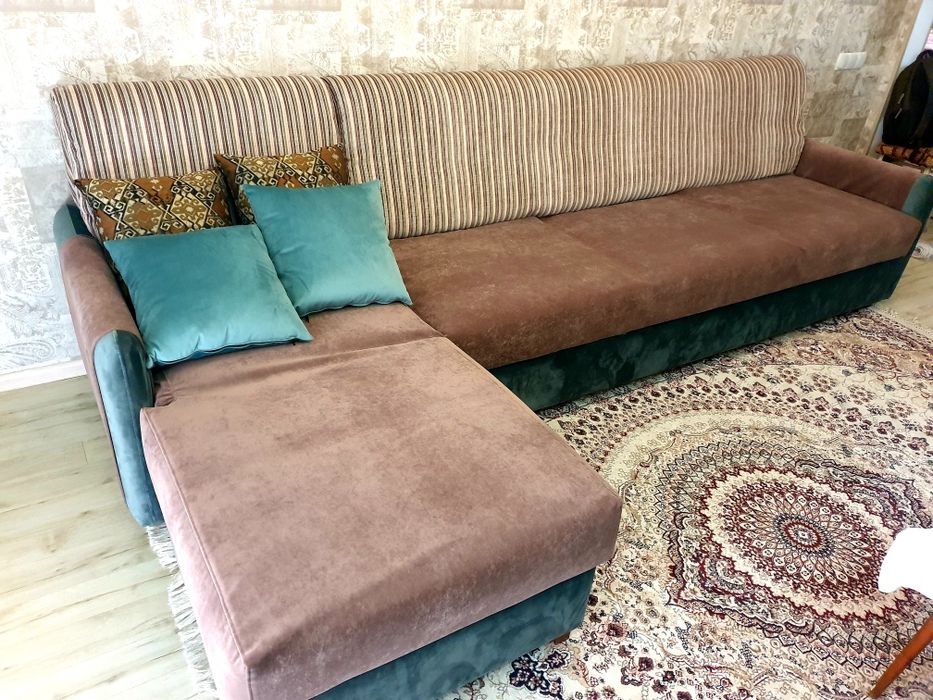 Чехлы на мягкую мебель и стулья