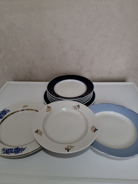 Тарелки глубокие, сахарницы