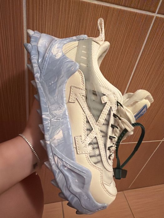 Adidasi off wht blue marble