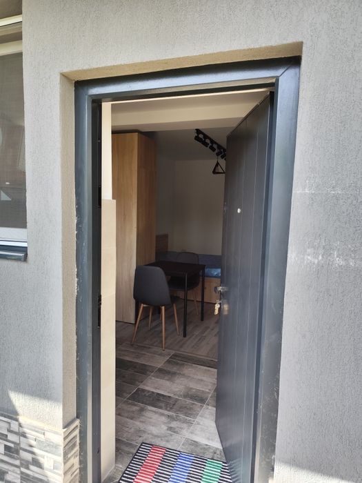 Inchiriez studio in vilă, garsoniera