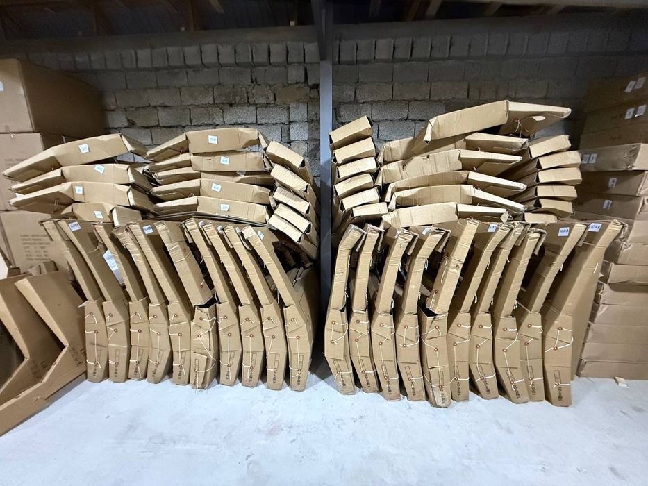 Lada Larguska Krilo Eshik Fara Stop sotiladi