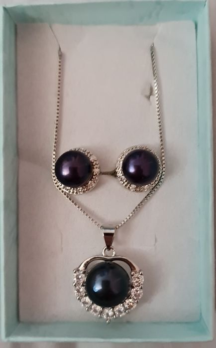 Сребърен комплект от естествени перли