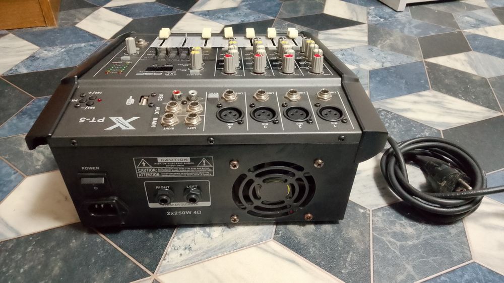 Продавам Миш Пулт Усилвател 2х250W