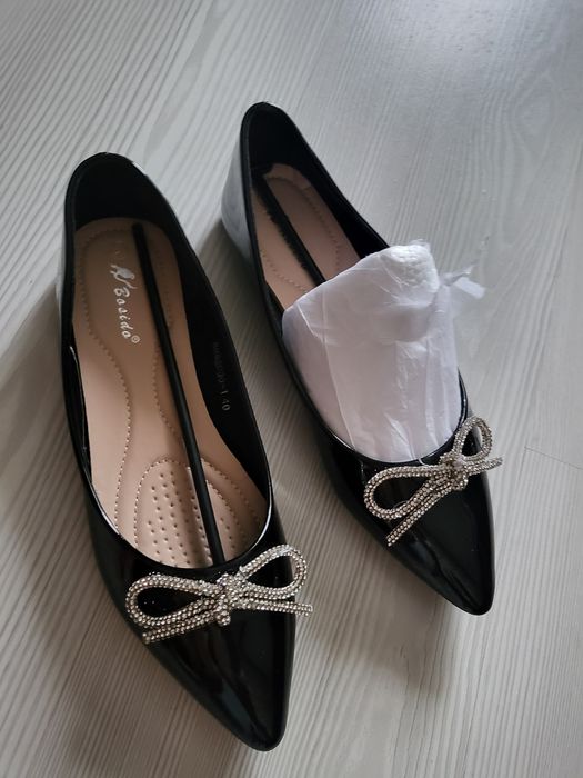 Различни обувки за ежедневие