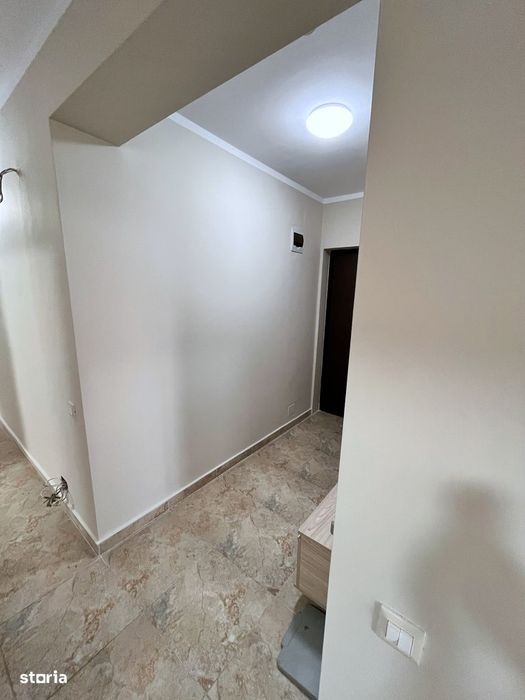 Apartament 3 camere renovat complet cu garaj Valea Garboului