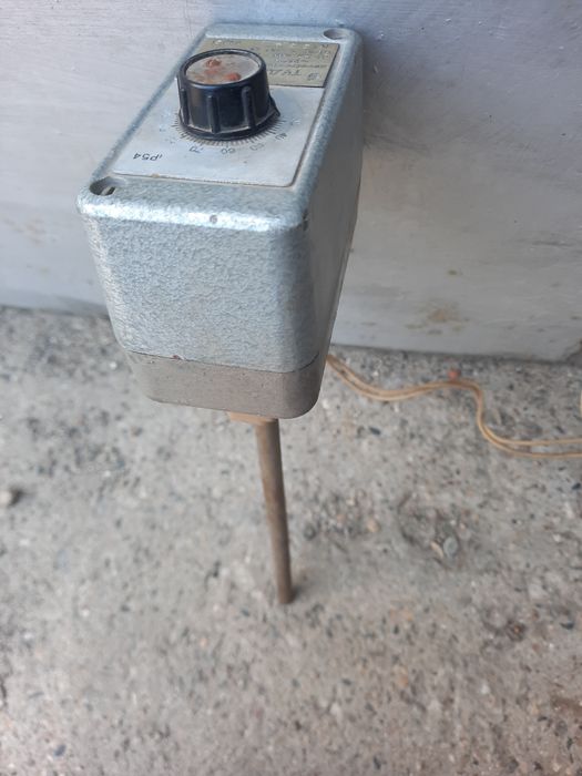 Регулятор температуры от+30 до +100 °.совдеповский