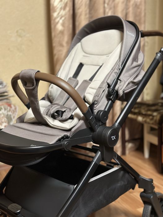 Продам прогулочную коляску Tomix Mirage